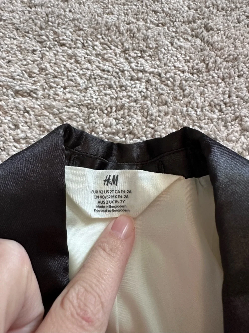 H&M Off White Blazer with Black Satin Shawl Lapel